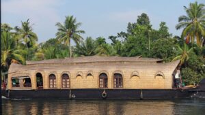 Lakes and lagoons (4)